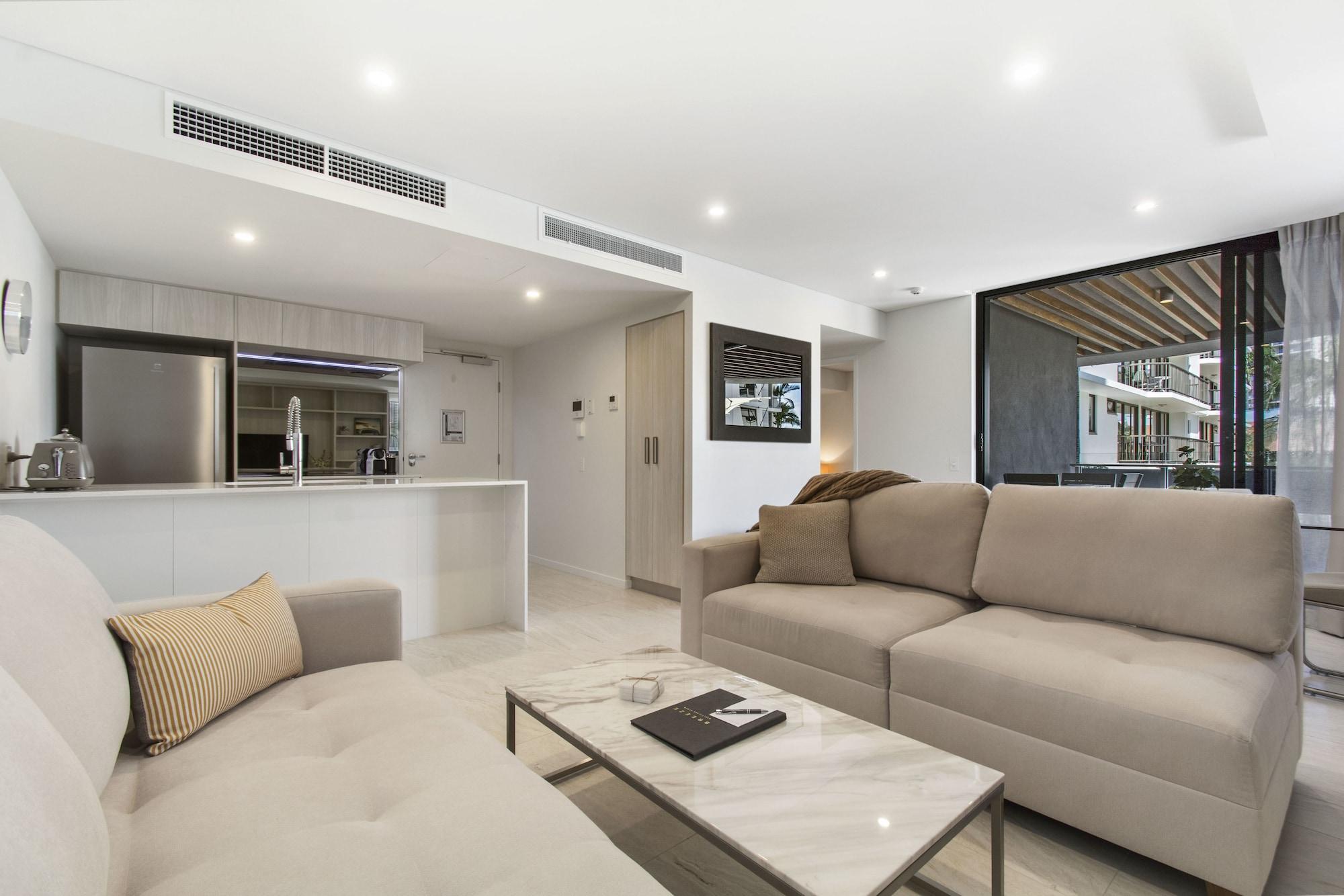 Breeze Mooloolaba, Ascend Hotel Collection Exterior photo A living room in a typical apartment