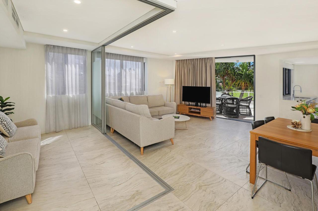 Breeze Mooloolaba, Ascend Hotel Collection Exterior photo A typical apartment at the resort