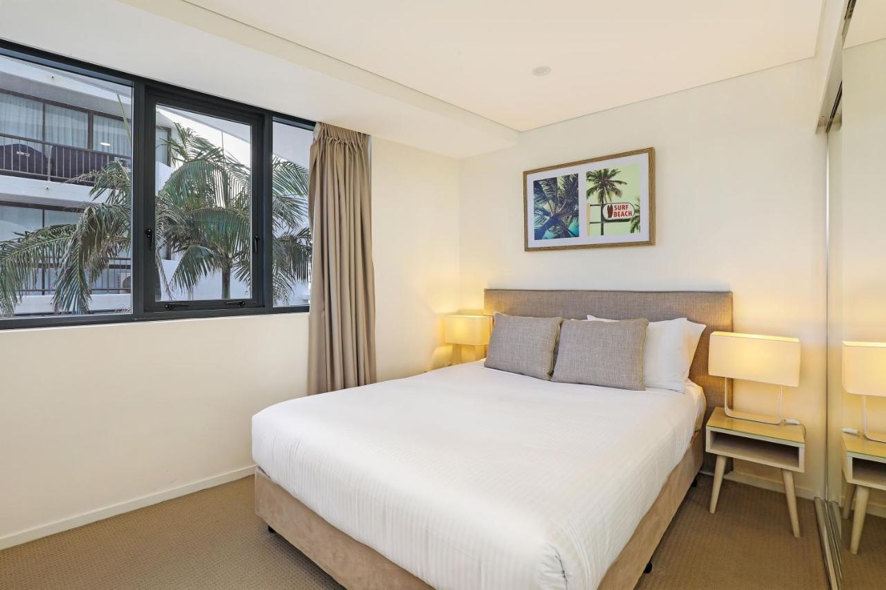 Breeze Mooloolaba, Ascend Hotel Collection Exterior photo A bedroom at the Mantra on Broadbeach