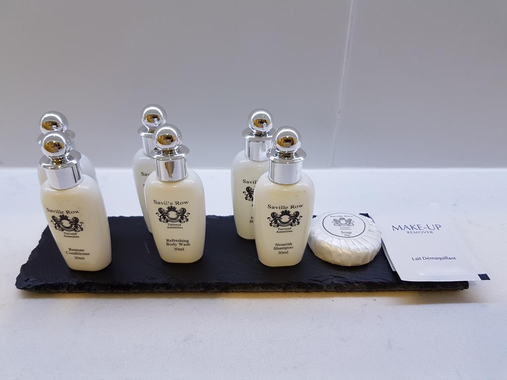 Breeze Mooloolaba, Ascend Hotel Collection Exterior photo Soap and shampoo