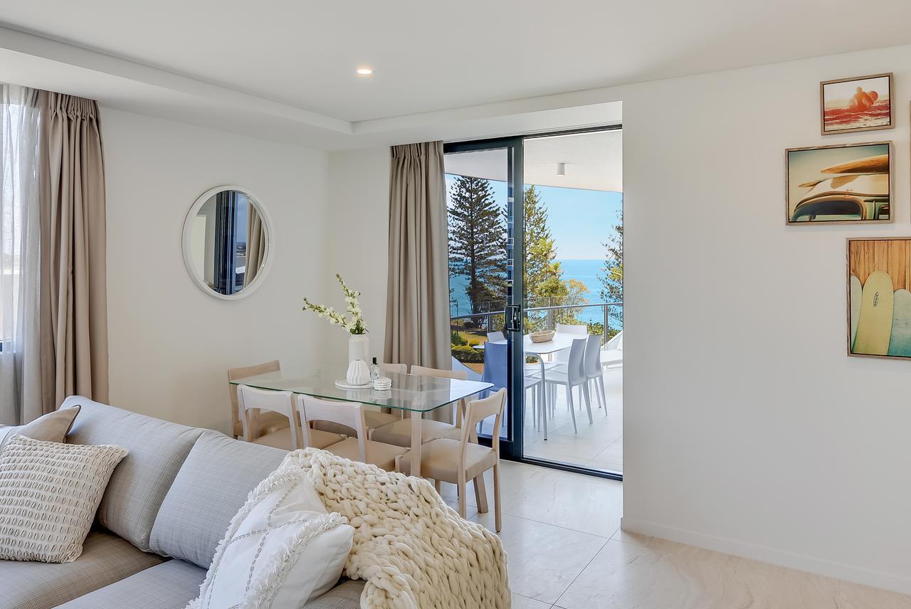 Breeze Mooloolaba, Ascend Hotel Collection Exterior photo A staged living room