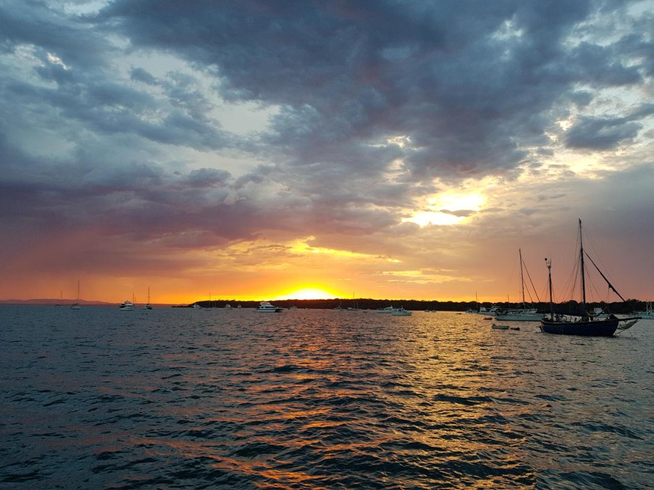 Breeze Mooloolaba, Ascend Hotel Collection Exterior photo Sunset at the Port of Skagen